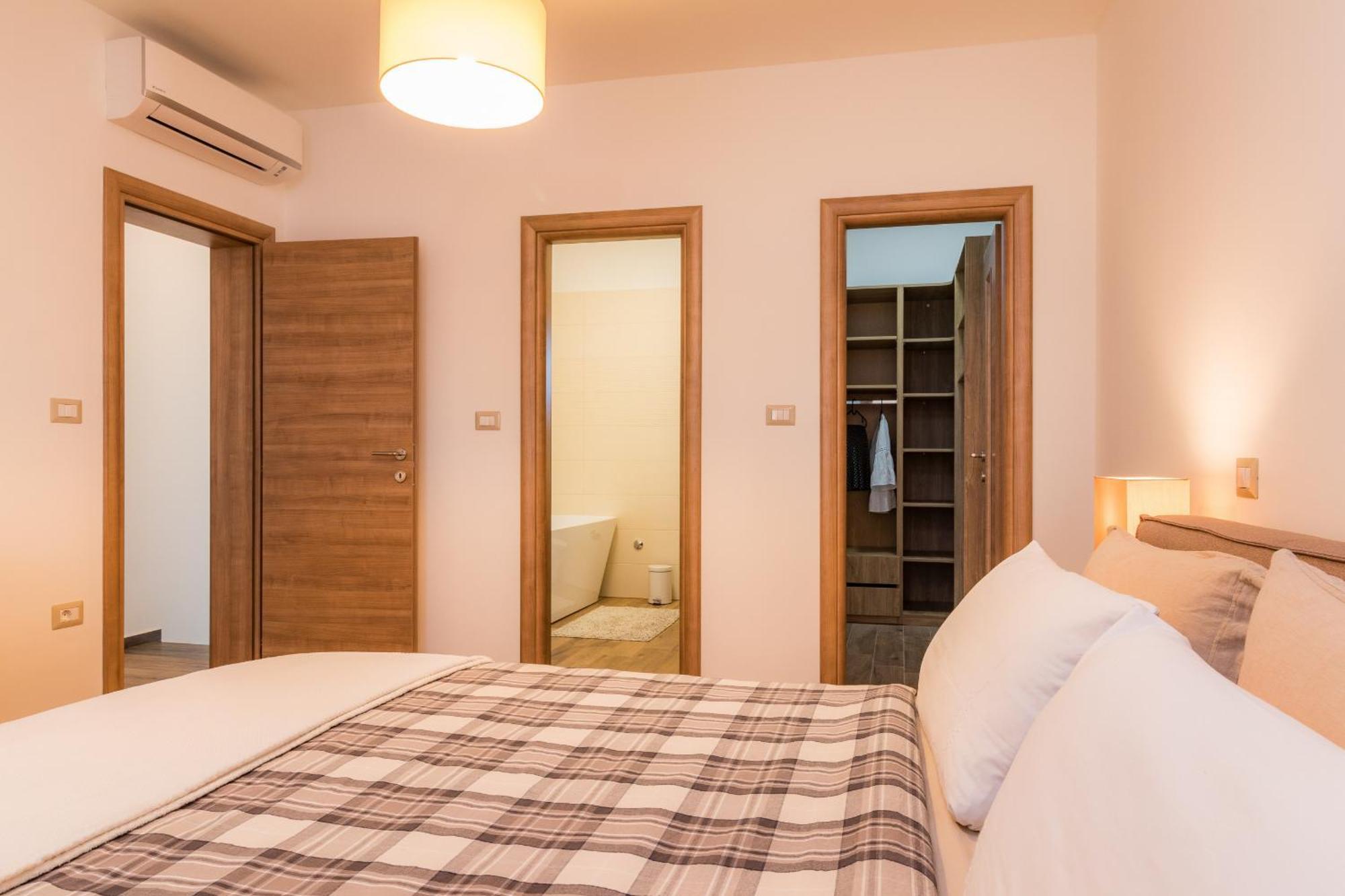 Villa Roma Near Pula For 6 People With Private Pool Jadreški Buitenkant foto