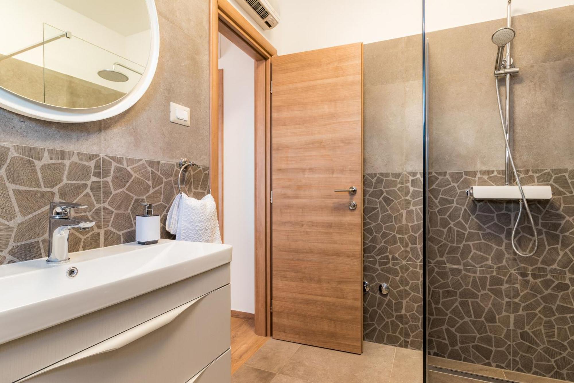 Villa Roma Near Pula For 6 People With Private Pool Jadreški Buitenkant foto